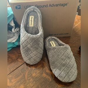Dearfoams Gray Slippers Women’s Sz M 7 8 New House Shoes